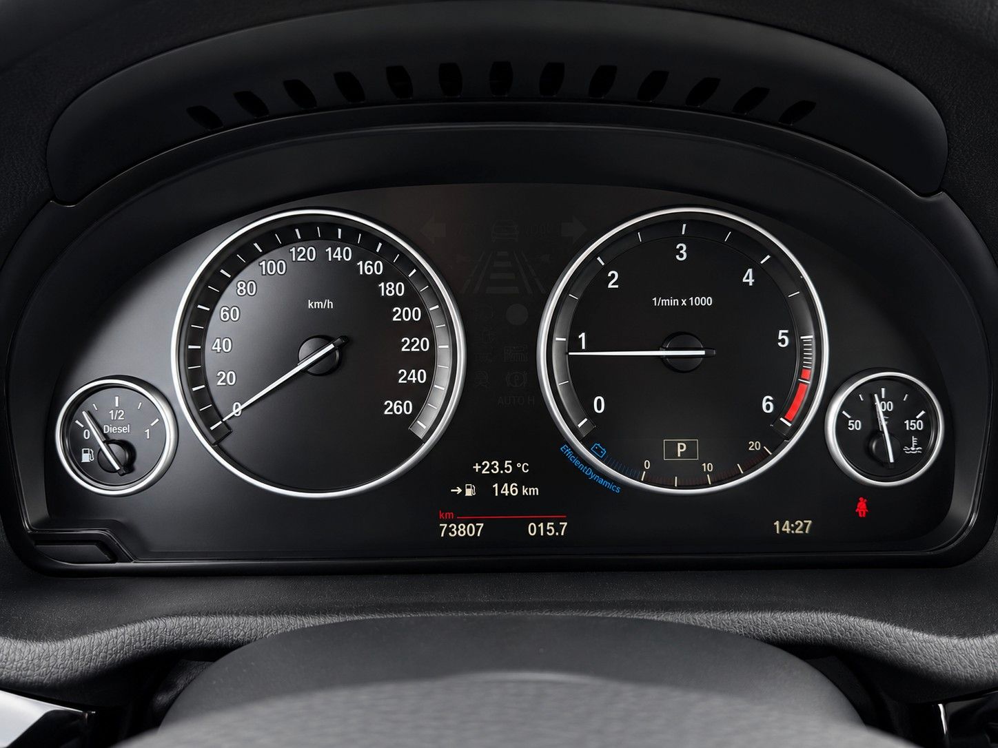 Fahrzeugabbildung BMW X4 xDrive 20 d Advantage*Schiebedach*AHK*Leder* - mit KI generiert/bearbeitet