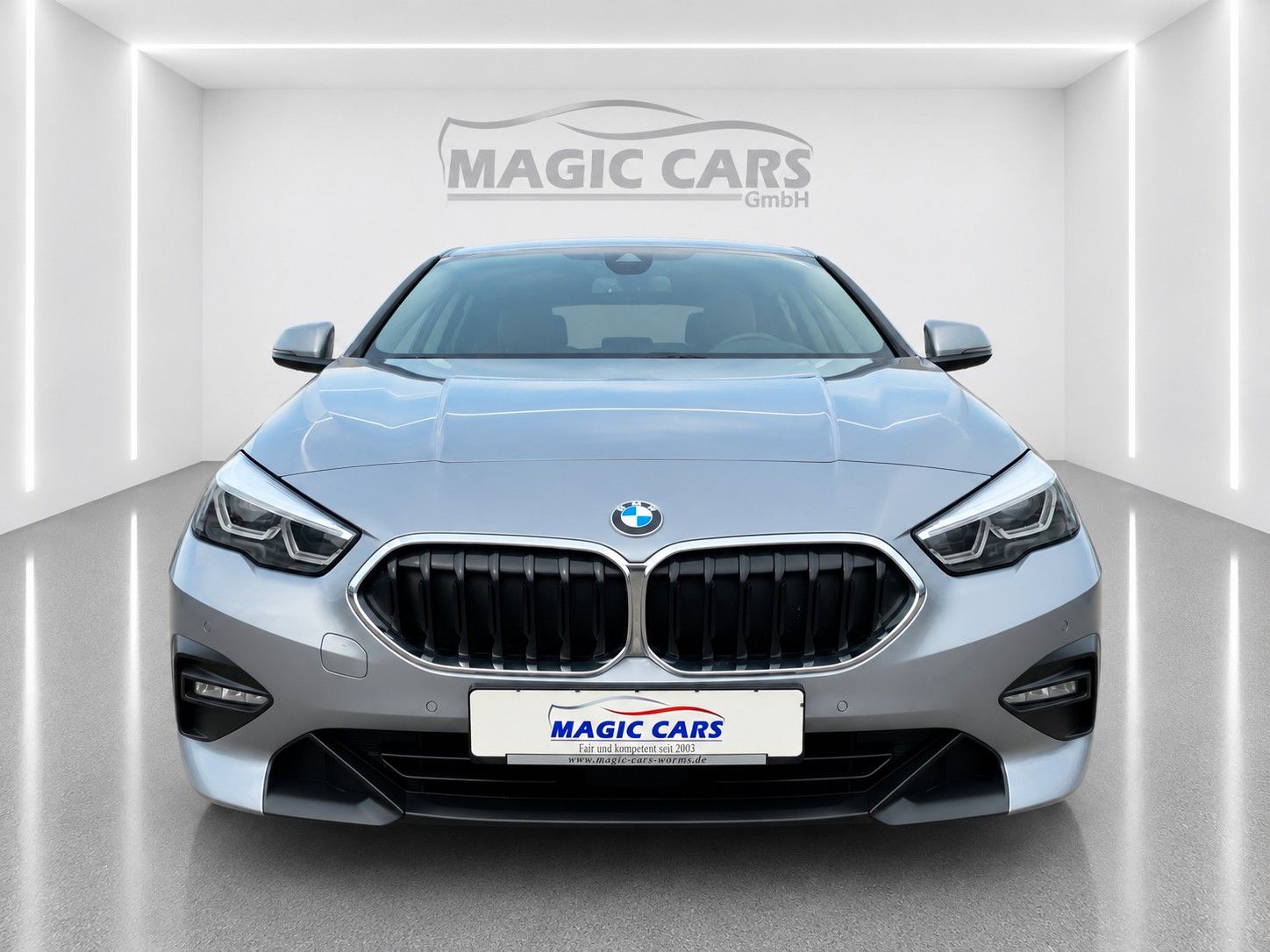 Fahrzeugabbildung BMW 216d Gran Coupe Aut. Advantage*LED*Ambiente*DAB* - mit KI generiert/bearbeitet