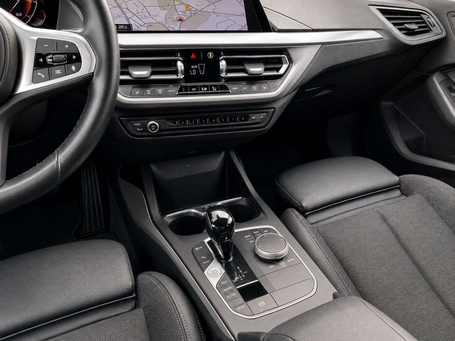 Fahrzeugabbildung BMW 216d Gran Coupe Aut. Advantage*LED*Ambiente*DAB* - mit KI generiert/bearbeitet