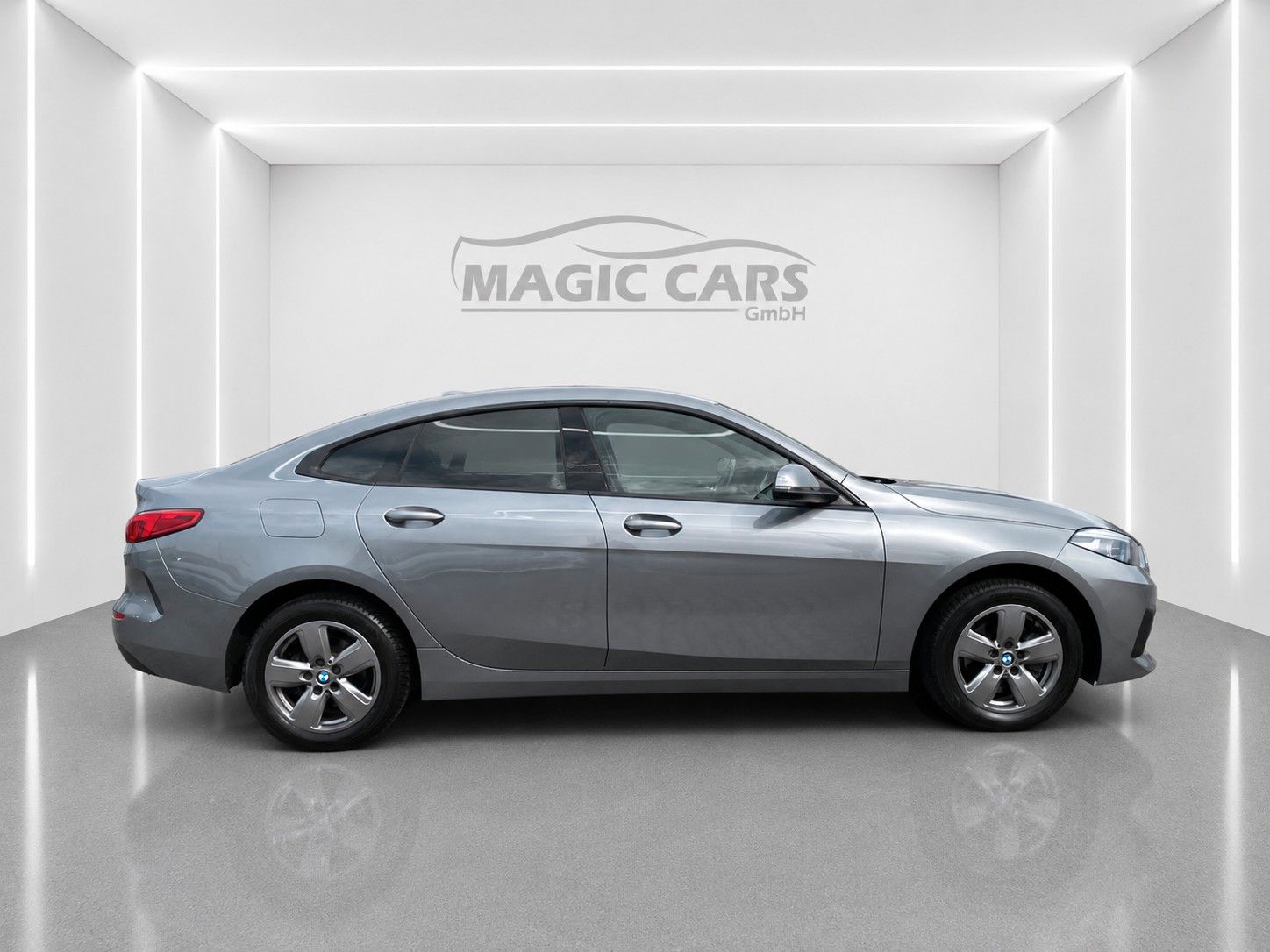 Fahrzeugabbildung BMW 216d Gran Coupe Aut. Advantage*LED*Ambiente*DAB* - mit KI generiert/bearbeitet