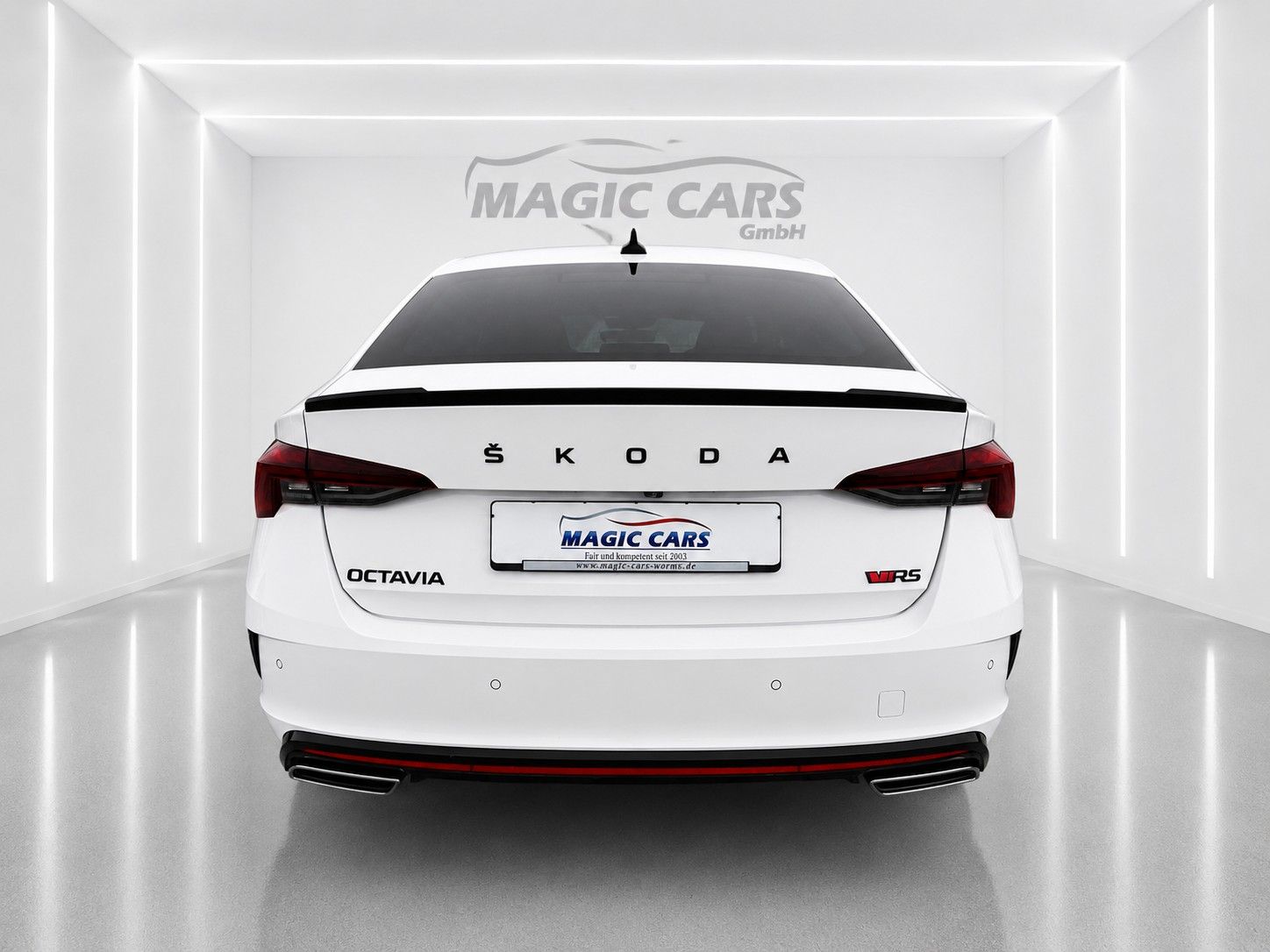 Fahrzeugabbildung SKODA Octavia 2.0 TDI DSG 4x4 RS *Mega-Ausstattung* - mit KI generiert/bearbeitet