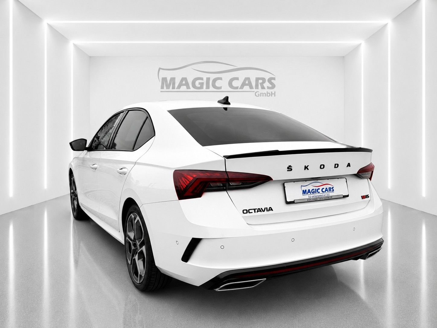 Fahrzeugabbildung SKODA Octavia 2.0 TDI DSG 4x4 RS *Mega-Ausstattung* - mit KI generiert/bearbeitet