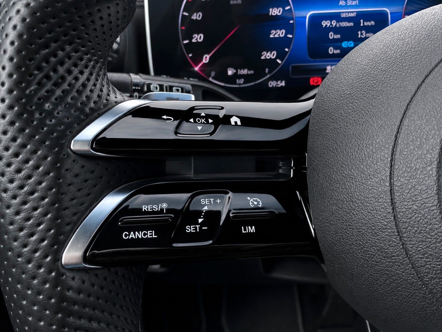 Fahrzeugabbildung Mercedes-Benz C 220 T d*9G Auto.* AMG Line* 59000 Km*MBUX*LED* - mit KI generiert/bearbeitet