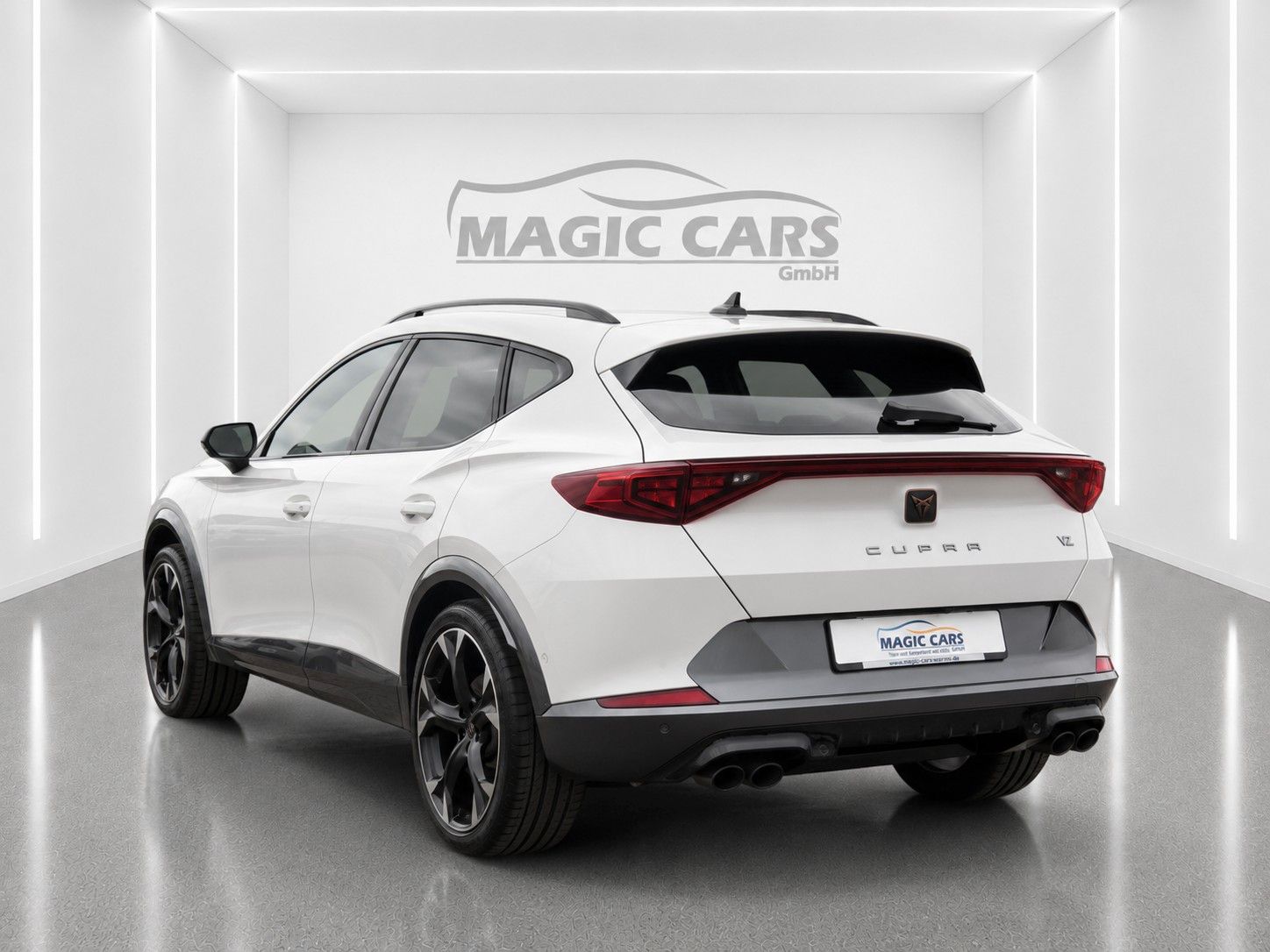 Fahrzeugabbildung CUPRA Formentor VZ 2.0TSI 4Drive DSG*Mega-Ausstattung* - mit KI generiert/bearbeitet