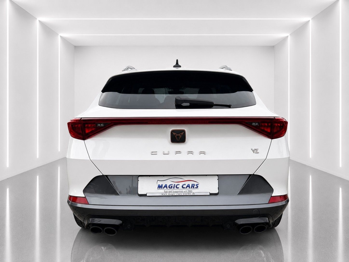 Fahrzeugabbildung CUPRA Formentor VZ 2.0TSI 4Drive DSG*Mega-Ausstattung* - mit KI generiert/bearbeitet