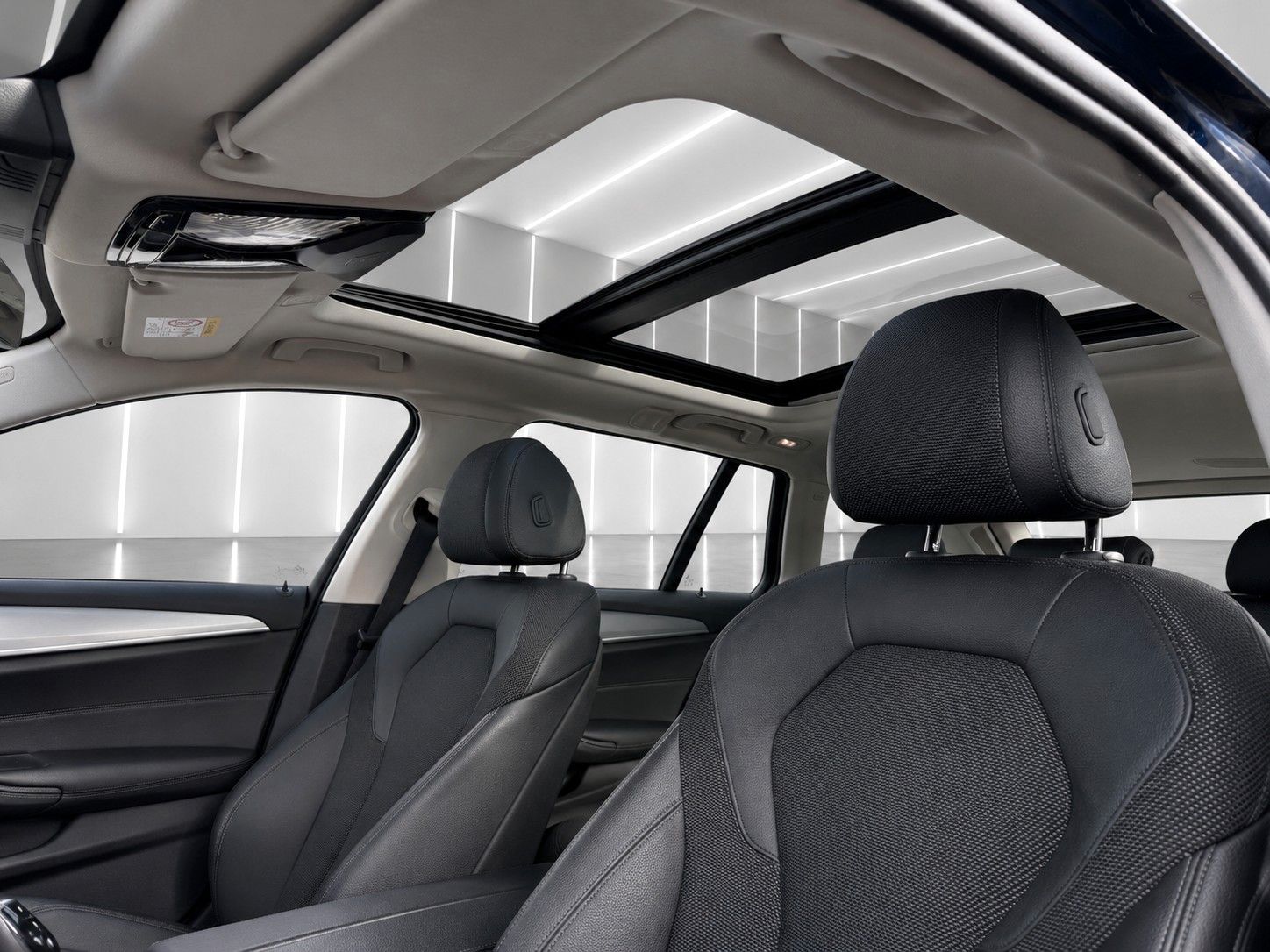 Fahrzeugabbildung BMW 520d Touring Aut. Sport Line*Stand*Pano*LED*AHK* - mit KI generiert/bearbeitet