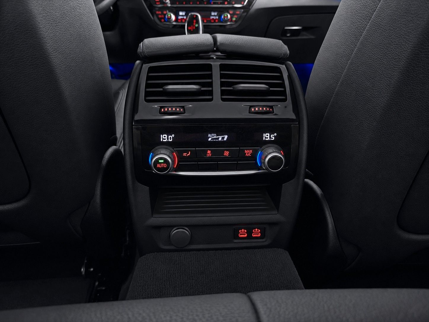 Fahrzeugabbildung BMW 520d Touring Aut. Sport Line*Stand*Pano*LED*AHK* - mit KI generiert/bearbeitet