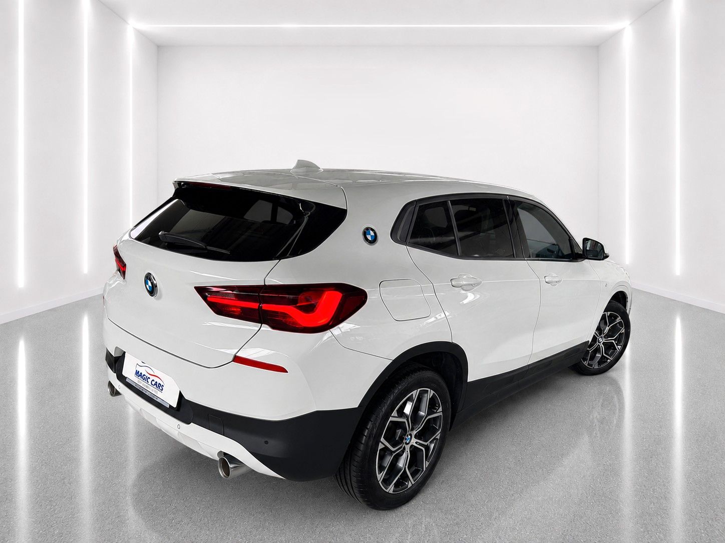 Fahrzeugabbildung BMW X2 xDrive 25 d Advantage Plus*AHK*LED*Head-Up* - mit KI generiert/bearbeitet