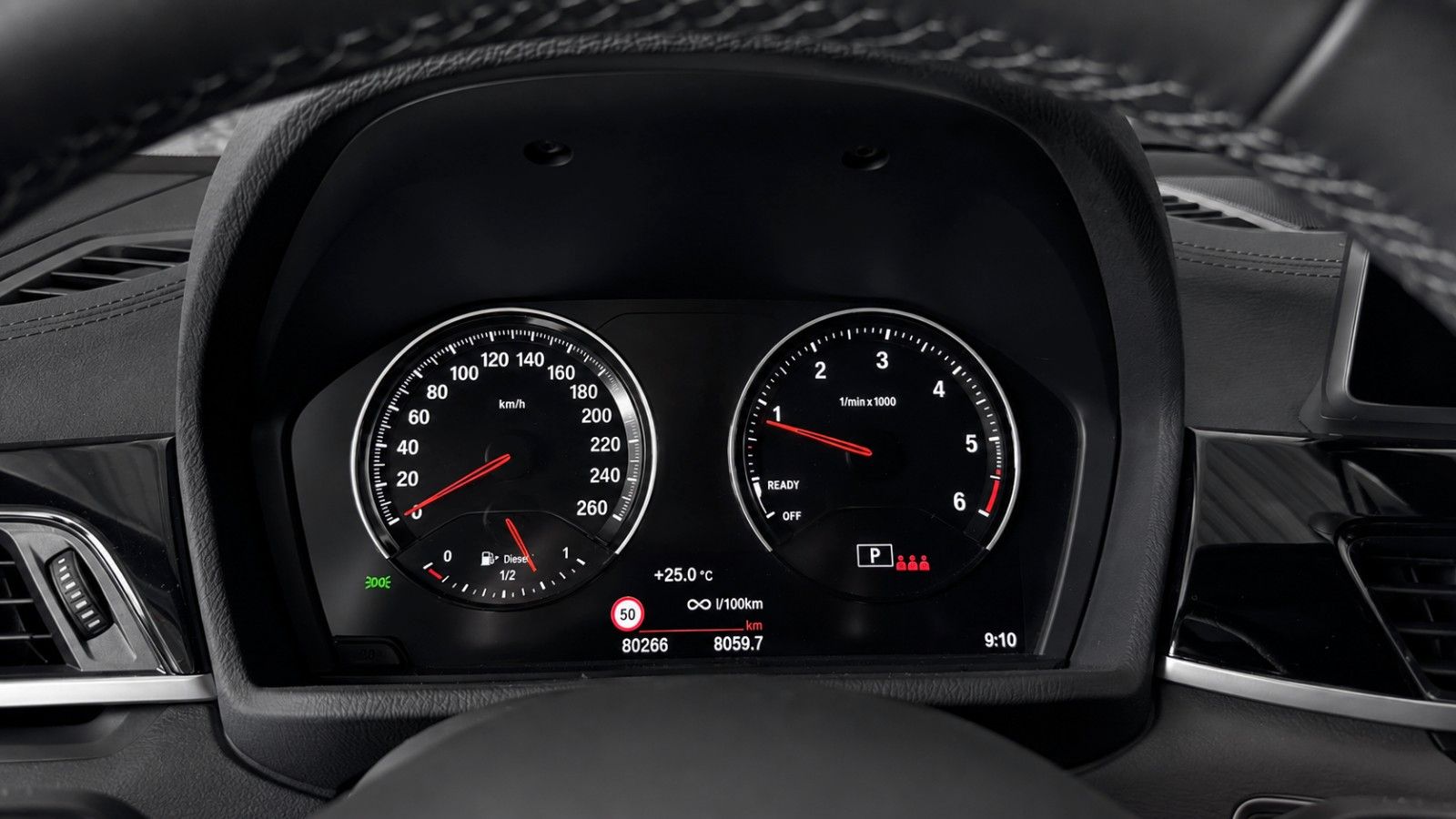 Fahrzeugabbildung BMW X2 xDrive 25 d Advantage Plus*AHK*LED*Head-Up* - mit KI generiert/bearbeitet