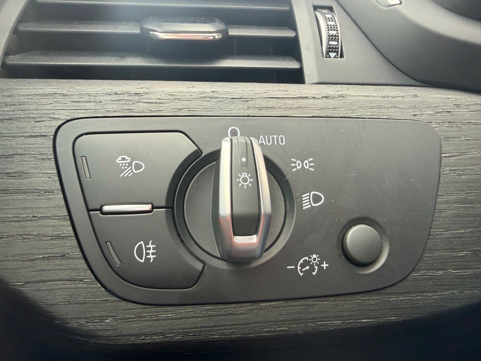 Fahrzeugabbildung Audi A5 Sportback 40 TFSI quattro S line *Matrix*B&O* - mit KI generiert/bearbeitet