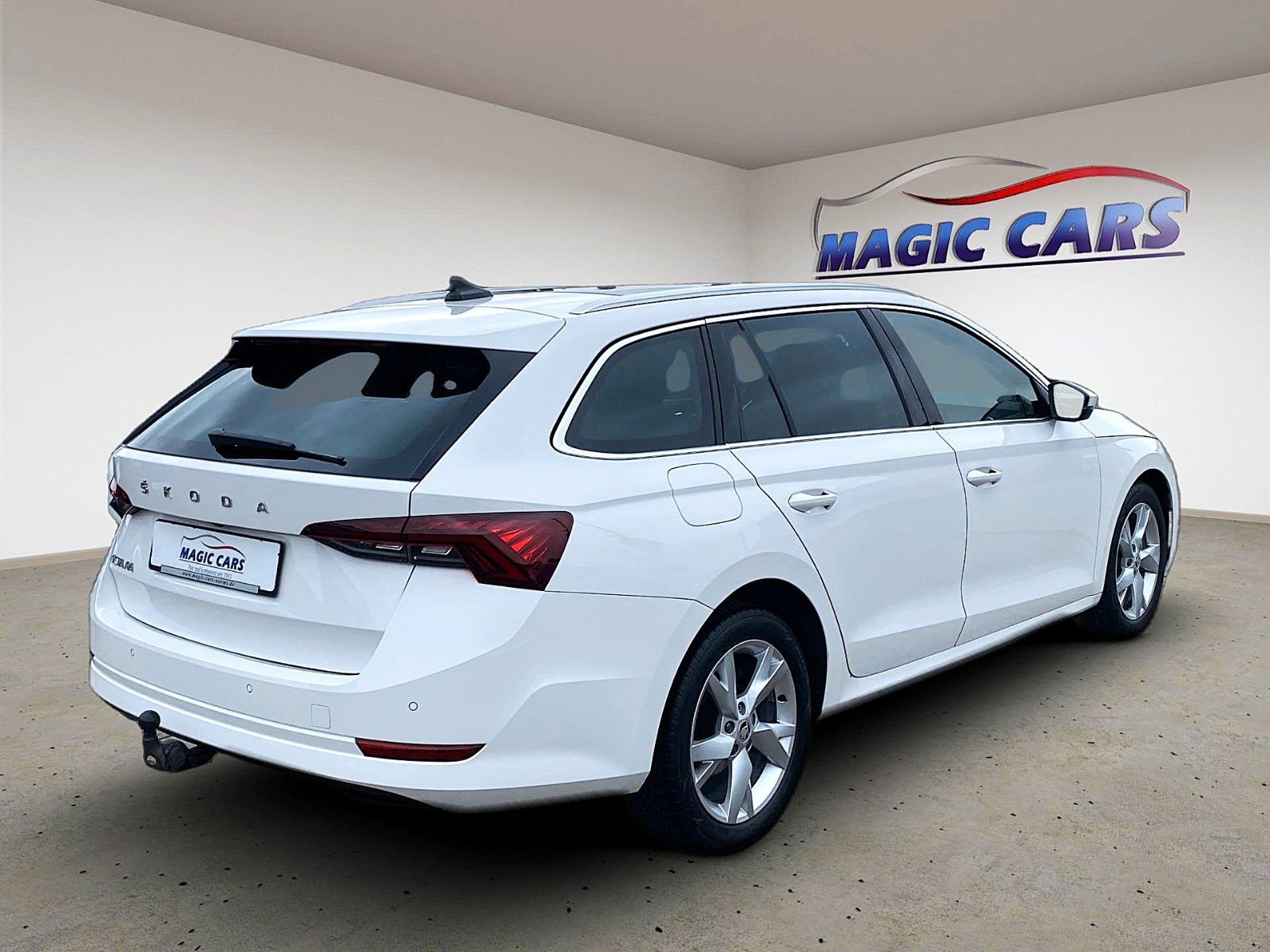 Fahrzeugabbildung SKODA Octavia Combi Selection Plus *Mega-Ausstattung* - mit KI generiert/bearbeitet