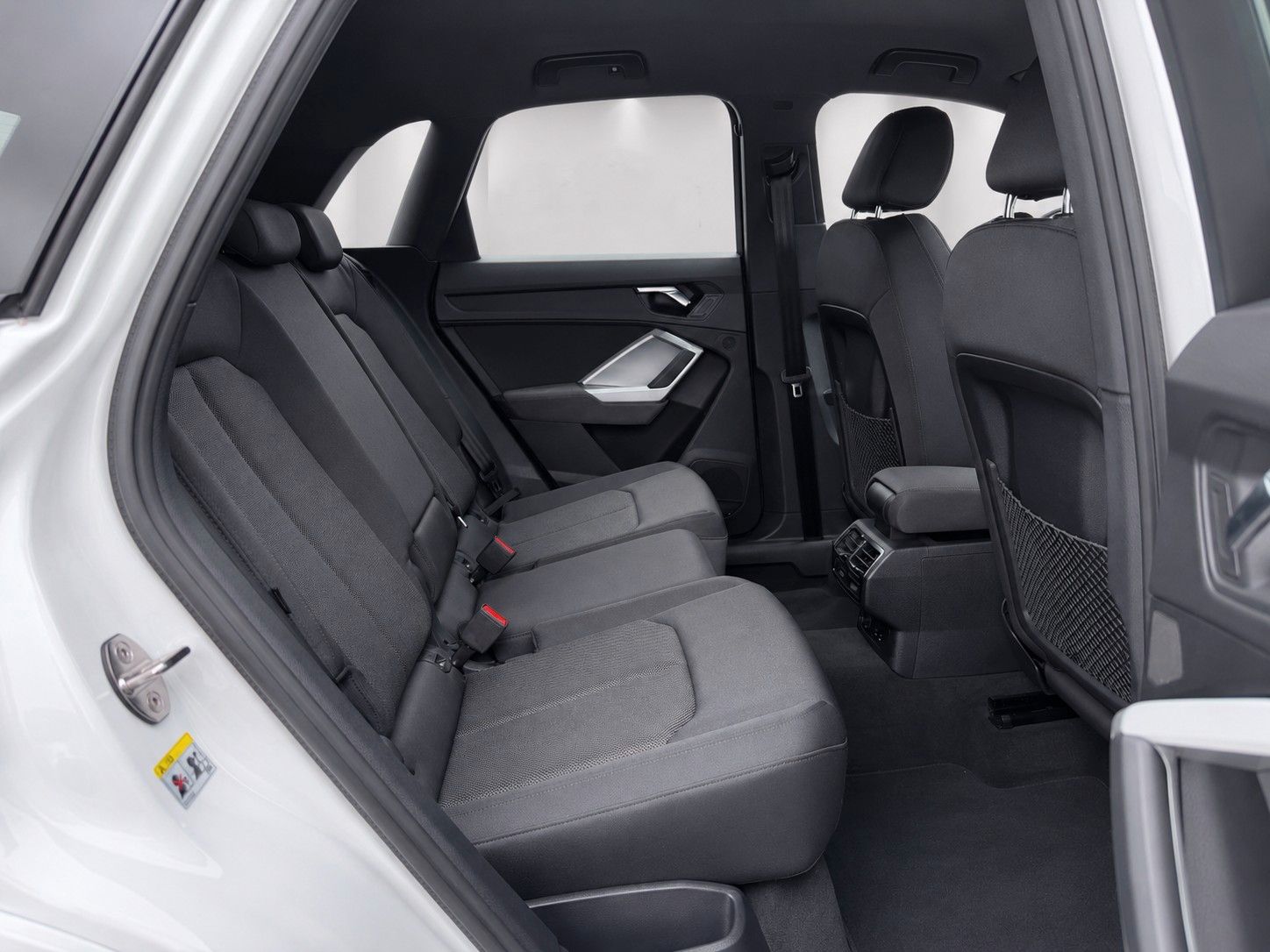 Fahrzeugabbildung Audi Q3 45 TFSI quattro S line *Stand*Virtaul*SONOS* - mit KI generiert/bearbeitet