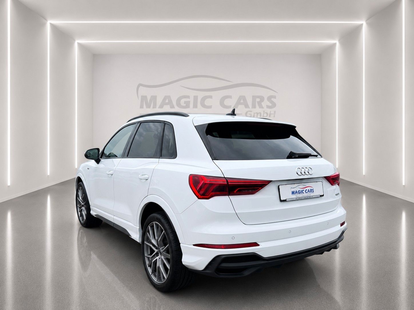 Fahrzeugabbildung Audi Q3 45 TFSI quattro S line *Stand*Virtaul*SONOS* - mit KI generiert/bearbeitet