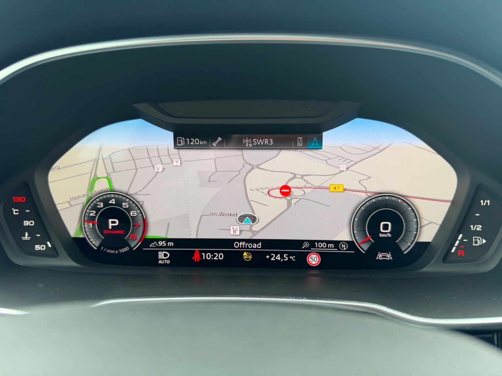 Fahrzeugabbildung Audi Q3 45 TFSI quattro S line *Stand*Virtaul*SONOS* - mit KI generiert/bearbeitet