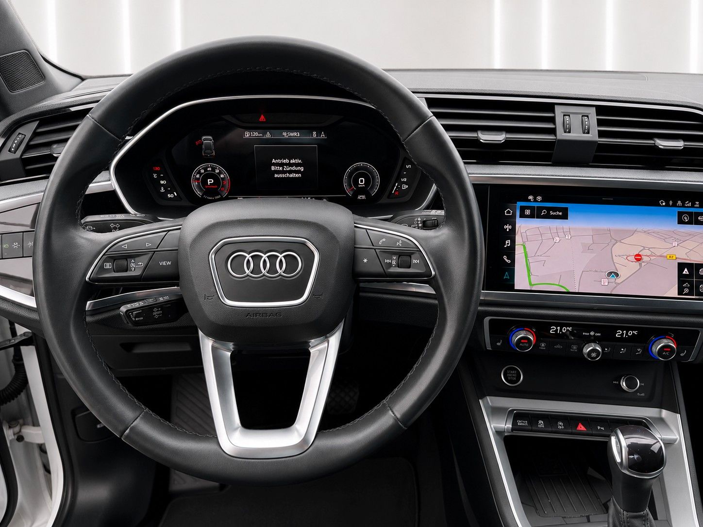 Fahrzeugabbildung Audi Q3 45 TFSI quattro S line *Stand*Virtaul*SONOS* - mit KI generiert/bearbeitet