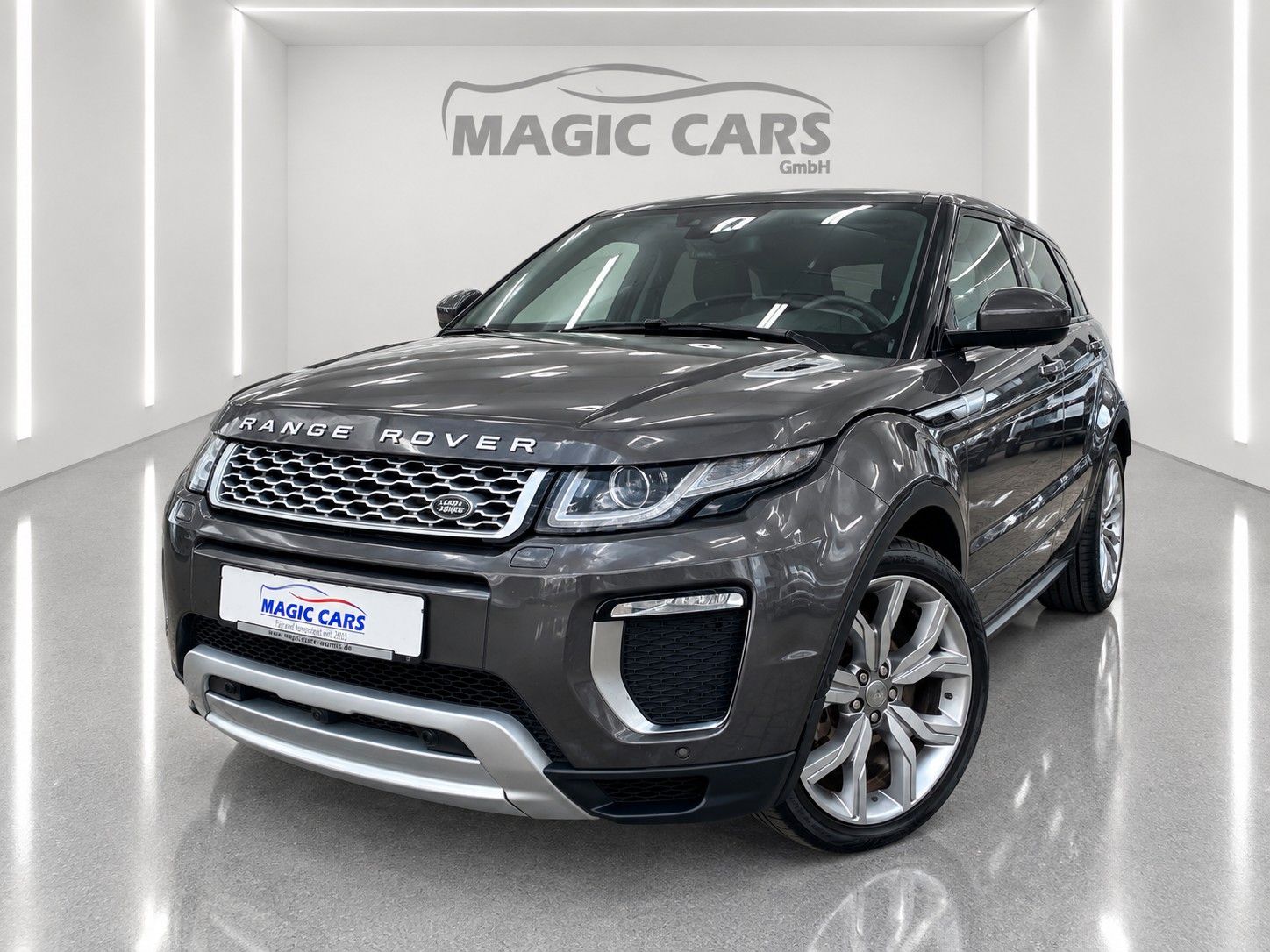 Fahrzeugabbildung Land Rover Range Rover Evoque TD4 Aut. Autobiography *Pano* - mit KI generiert/bearbeitet