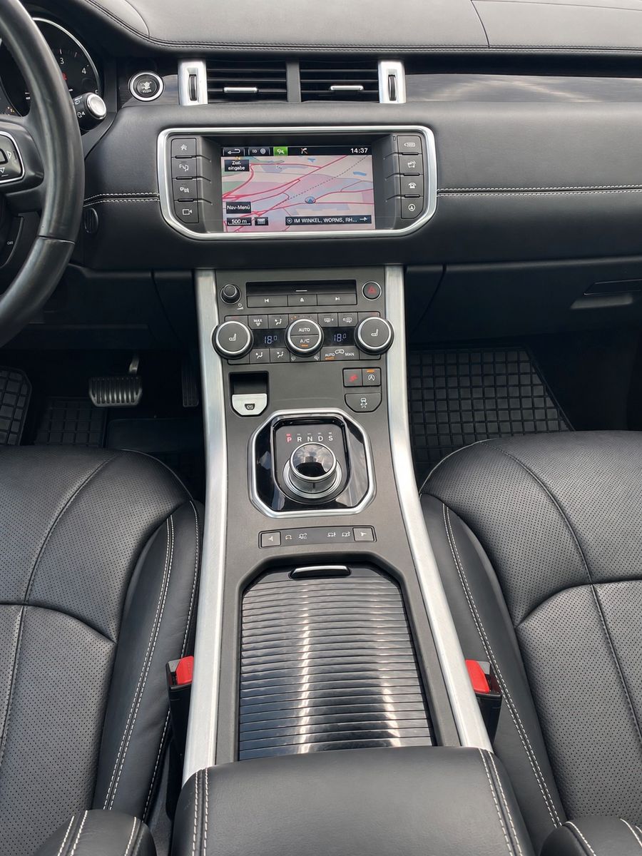 Fahrzeugabbildung Land Rover Range Rover Evoque TD4 Aut. Autobiography *Pano* - mit KI generiert/bearbeitet