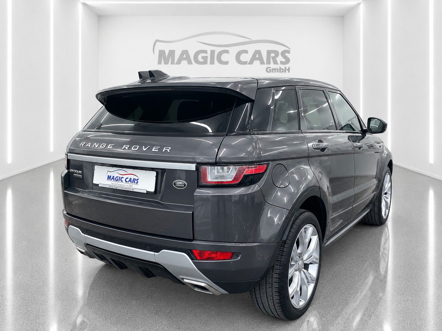 Fahrzeugabbildung Land Rover Range Rover Evoque TD4 Aut. Autobiography *Pano* - mit KI generiert/bearbeitet