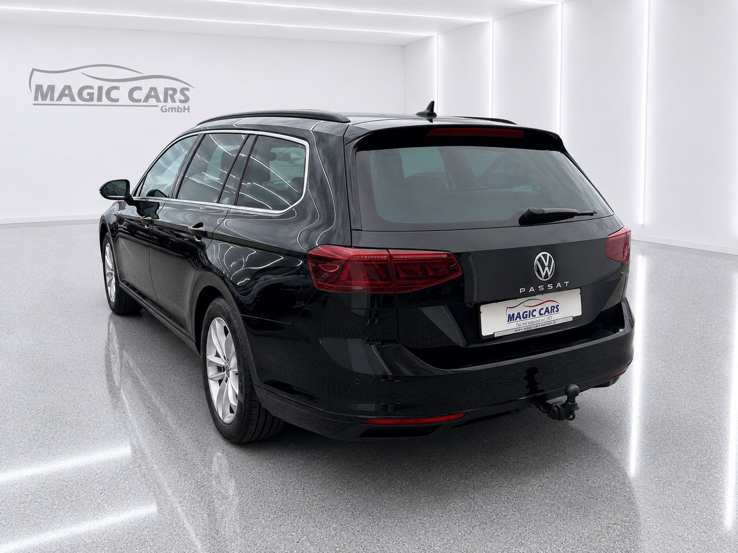 Fahrzeugabbildung Volkswagen Passat Variant 2.0 TDI Business*PANO*MATRIX*AHK* - mit KI generiert/bearbeitet