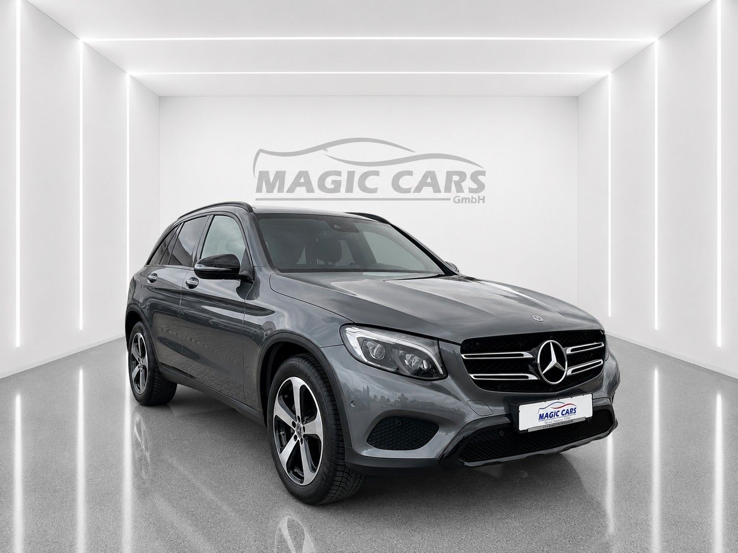 Fahrzeugabbildung Mercedes-Benz GLC 220 d 4Matic 9G Exclusive*AMG-Int.*Pano*AHK* - mit KI generiert/bearbeitet