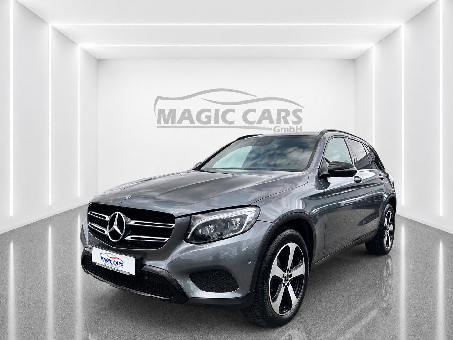 Fahrzeugabbildung Mercedes-Benz GLC 220 d 4Matic 9G Exclusive*AMG-Int.*Pano*AHK* - mit KI generiert/bearbeitet