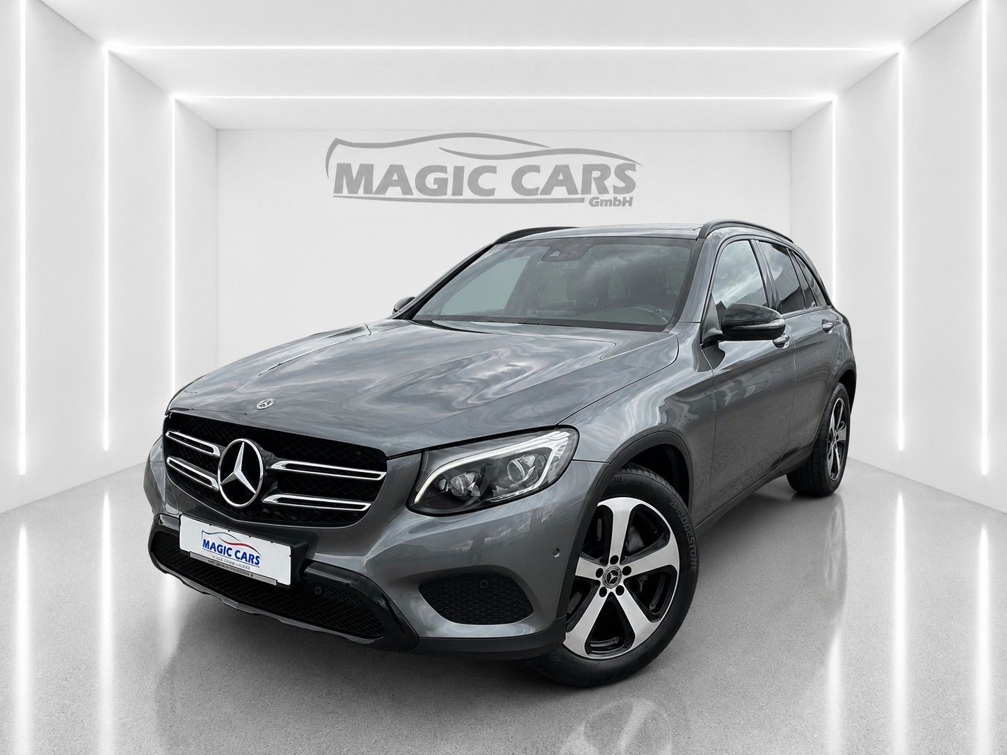 Fahrzeugabbildung Mercedes-Benz GLC 220 d 4Matic 9G Exclusive*AMG-Int.*Pano*AHK* - mit KI generiert/bearbeitet