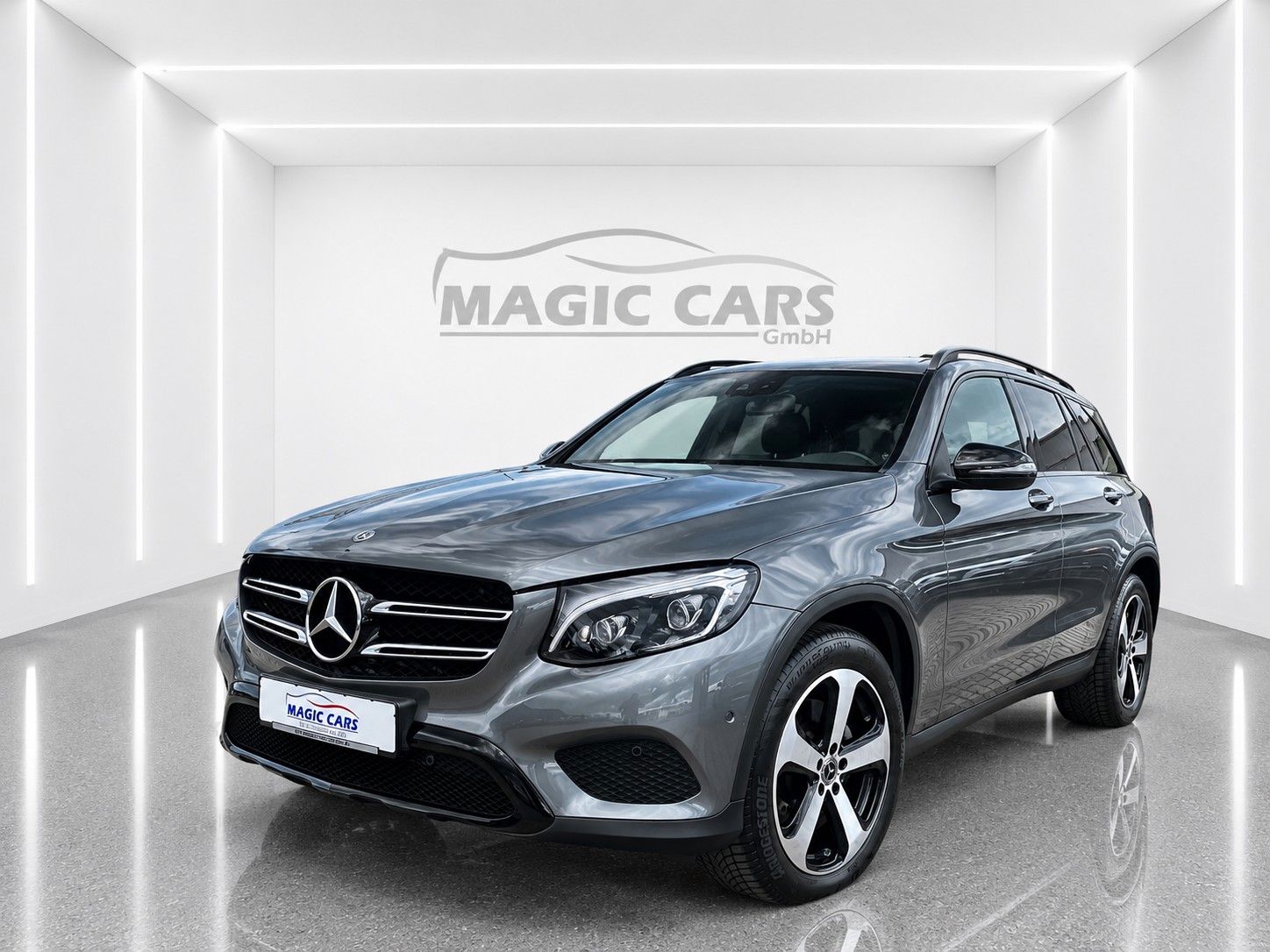 Fahrzeugabbildung Mercedes-Benz GLC 220 d 4Matic 9G Exclusive*AMG-Int.*Pano*AHK* - mit KI generiert/bearbeitet