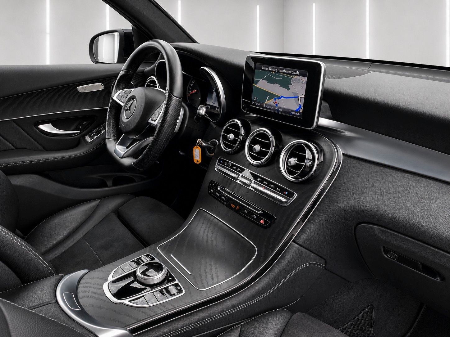 Fahrzeugabbildung Mercedes-Benz GLC 220 d 4Matic 9G Exclusive*AMG-Int.*Pano*AHK* - mit KI generiert/bearbeitet