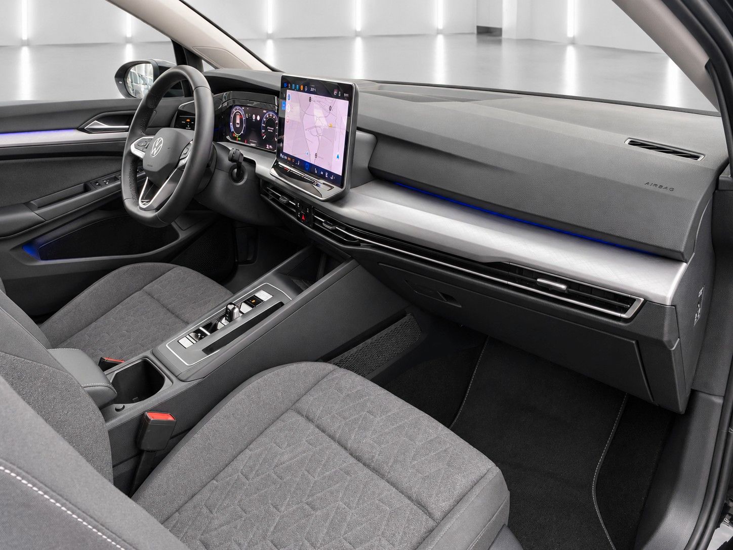 Fahrzeugabbildung Volkswagen Golf Variant 1.5 eTSI Life *Facelift*AHK*LED* - mit KI generiert/bearbeitet