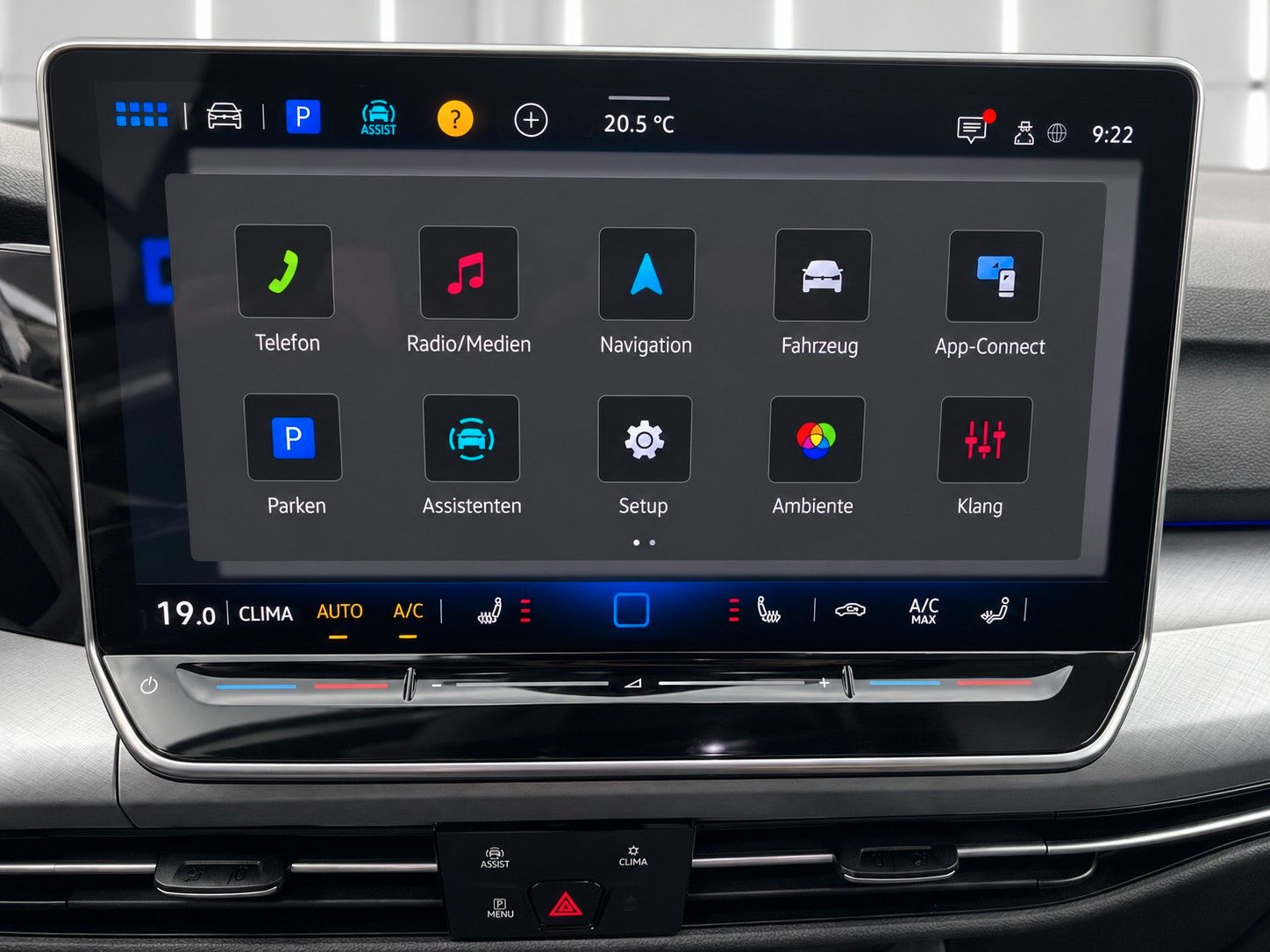Fahrzeugabbildung Volkswagen Golf Variant 1.5 eTSI Life *Facelift*AHK*LED* - mit KI generiert/bearbeitet