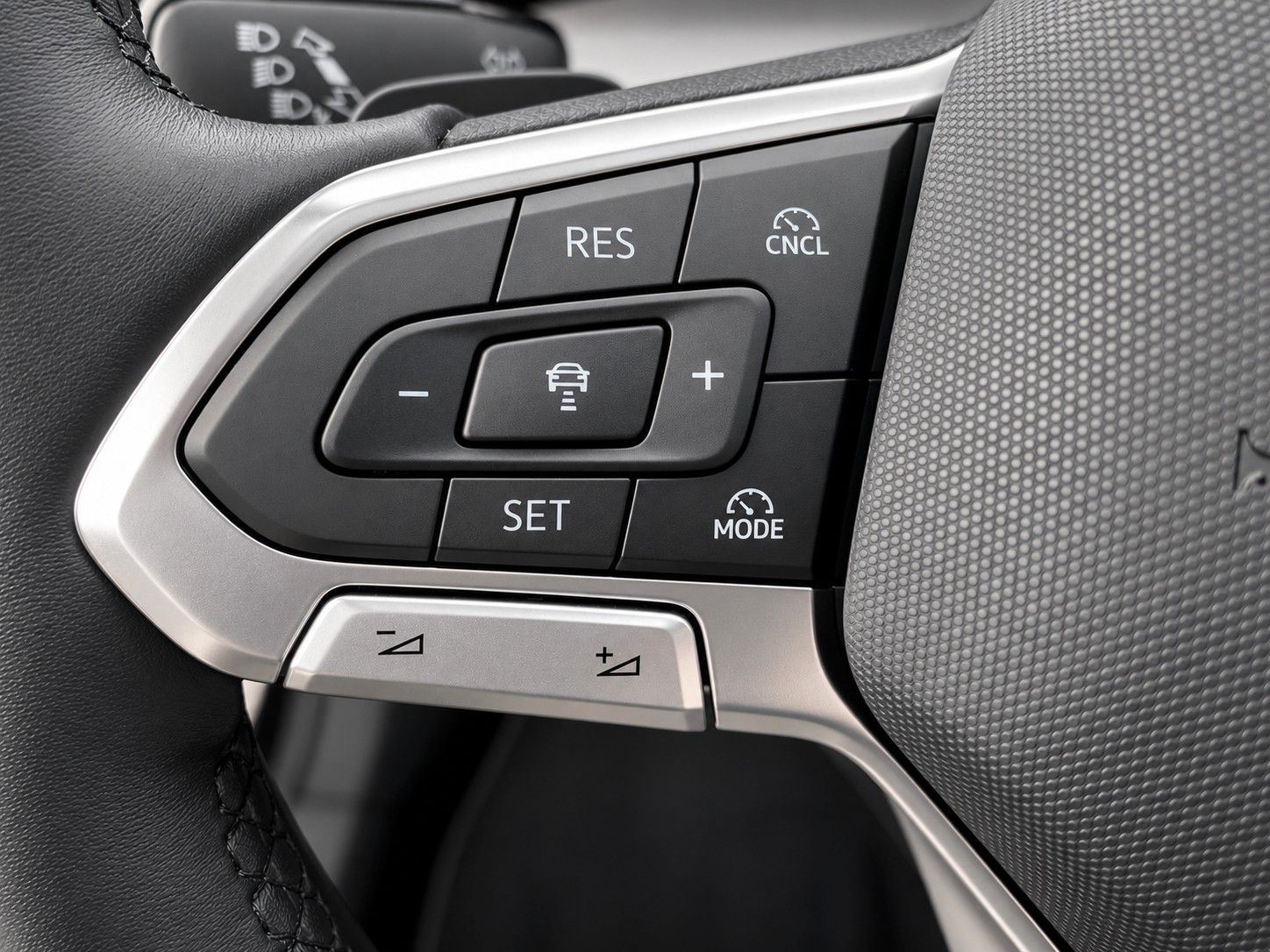 Fahrzeugabbildung Volkswagen Golf Variant 1.5 eTSI Life *Facelift*AHK*LED* - mit KI generiert/bearbeitet