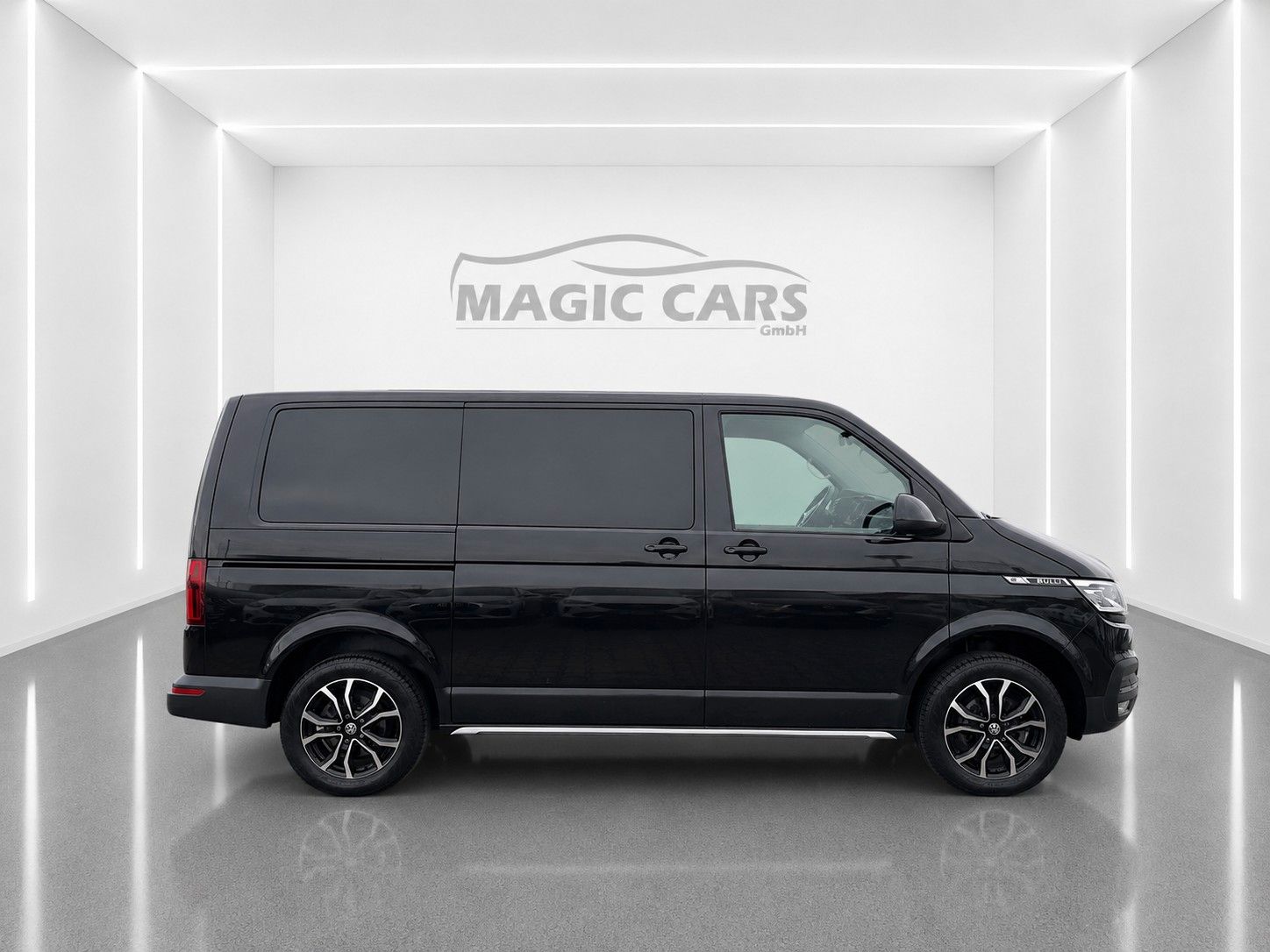 Fahrzeugabbildung Volkswagen T6 Bulli DSG*LED*5 Sitzer*AHK*Kamera*SHZ*1.Hand* - mit KI generiert/bearbeitet