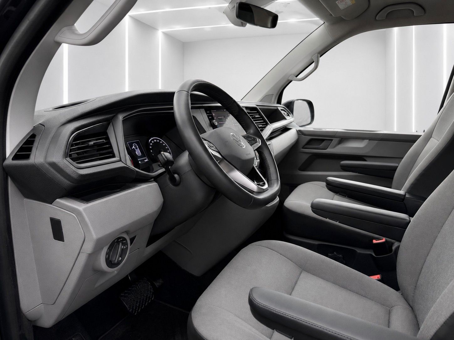 Fahrzeugabbildung Volkswagen T6 Bulli DSG*LED*5 Sitzer*AHK*Kamera*SHZ*1.Hand* - mit KI generiert/bearbeitet