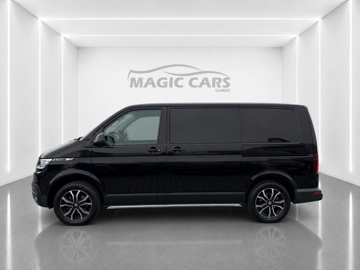 Fahrzeugabbildung Volkswagen T6 Bulli DSG*LED*5 Sitzer*AHK*Kamera*SHZ*1.Hand* - mit KI generiert/bearbeitet