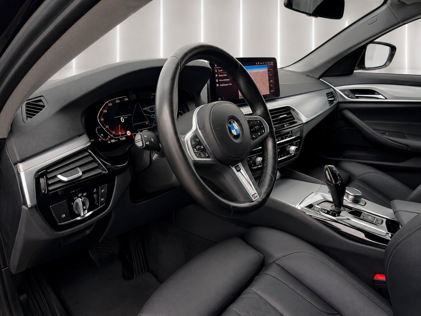 Fahrzeugabbildung BMW 520 i Touring Auto.*Laser*Head-Up*Keyl.*Fahrass. - mit KI generiert/bearbeitet
