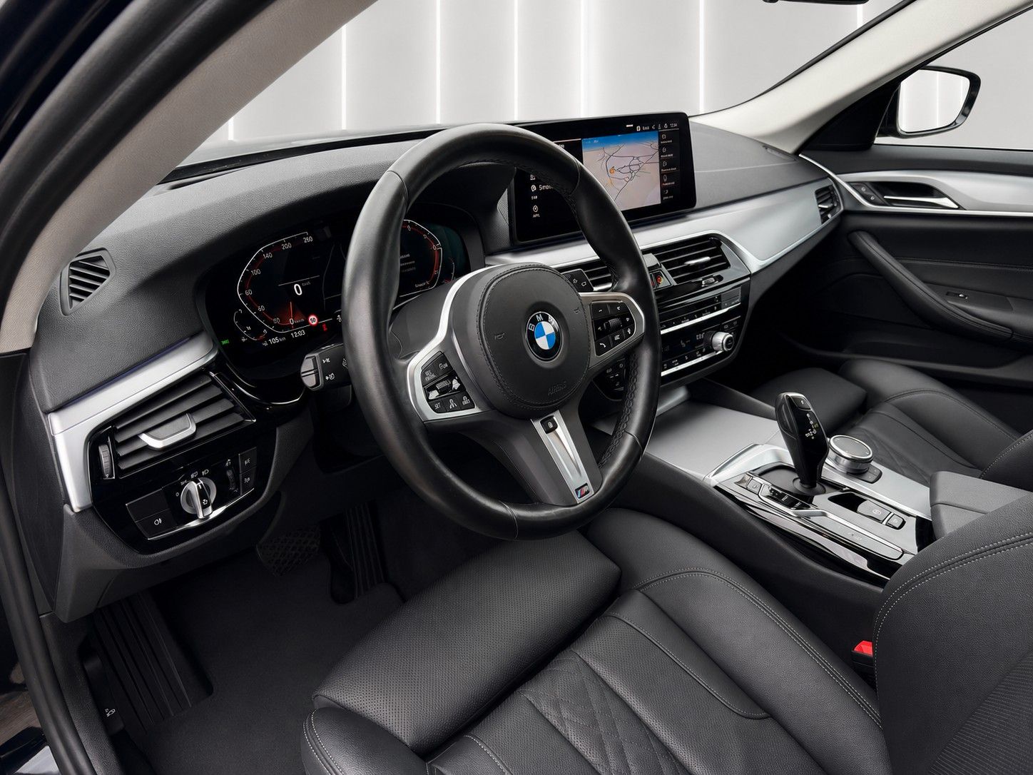 Fahrzeugabbildung BMW 520 i Touring Auto.*Laser*Head-Up*Keyl.*Fahrass. - mit KI generiert/bearbeitet