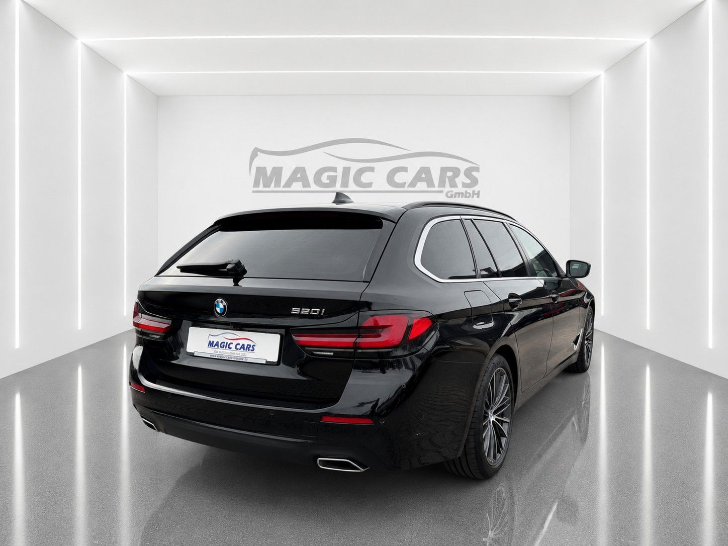 Fahrzeugabbildung BMW 520 i Touring Auto.*Laser*Head-Up*Keyl.*Fahrass. - mit KI generiert/bearbeitet
