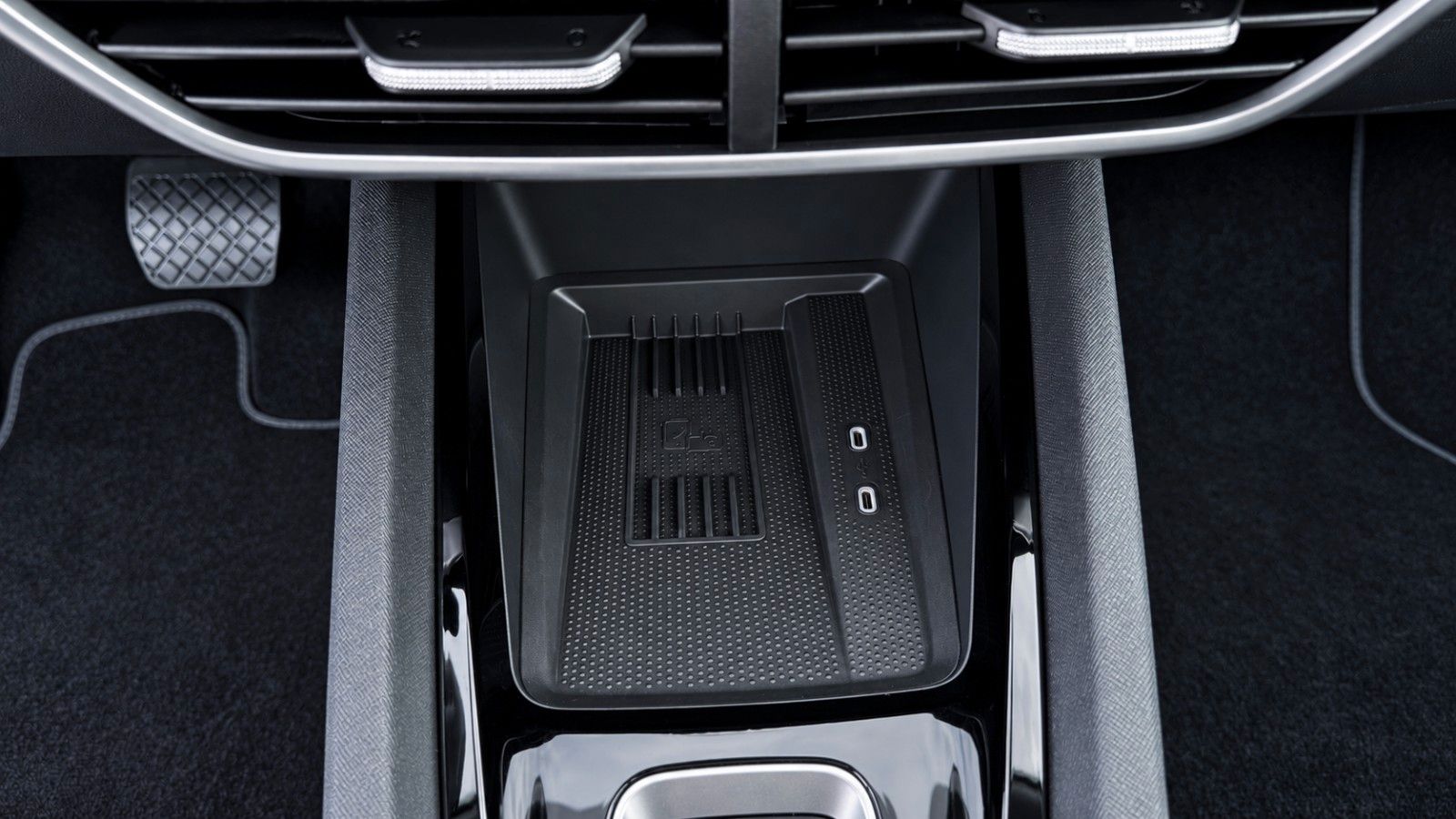 Fahrzeugabbildung SKODA Octavia Combi 2.0 TDI Selection*Matrix*Stand*AHK - mit KI generiert/bearbeitet
