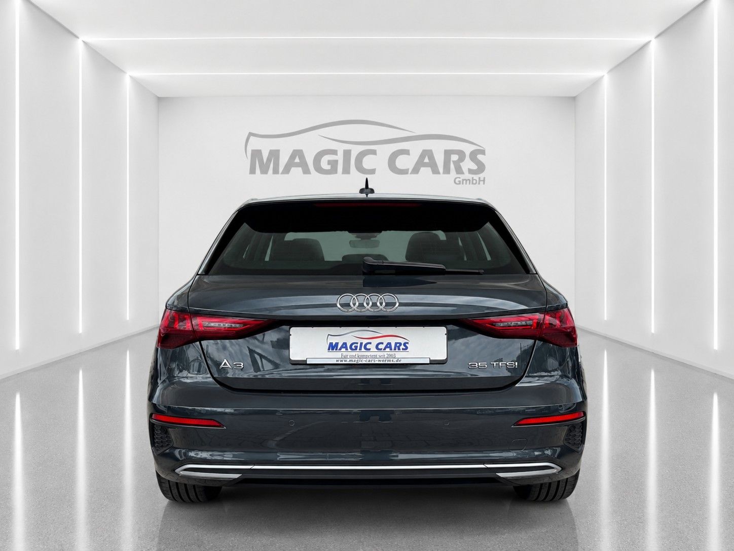 Fahrzeugabbildung Audi A3 35 TFSI Sportback advanced *Matrix*Pano* - mit KI generiert/bearbeitet