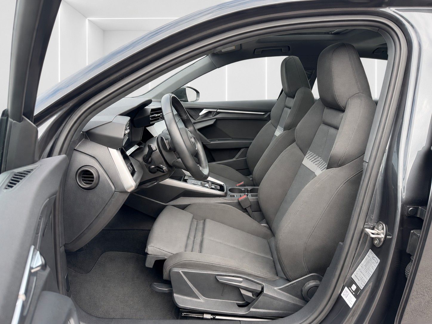 Fahrzeugabbildung Audi A3 35 TFSI Sportback advanced *Matrix*Pano* - mit KI generiert/bearbeitet