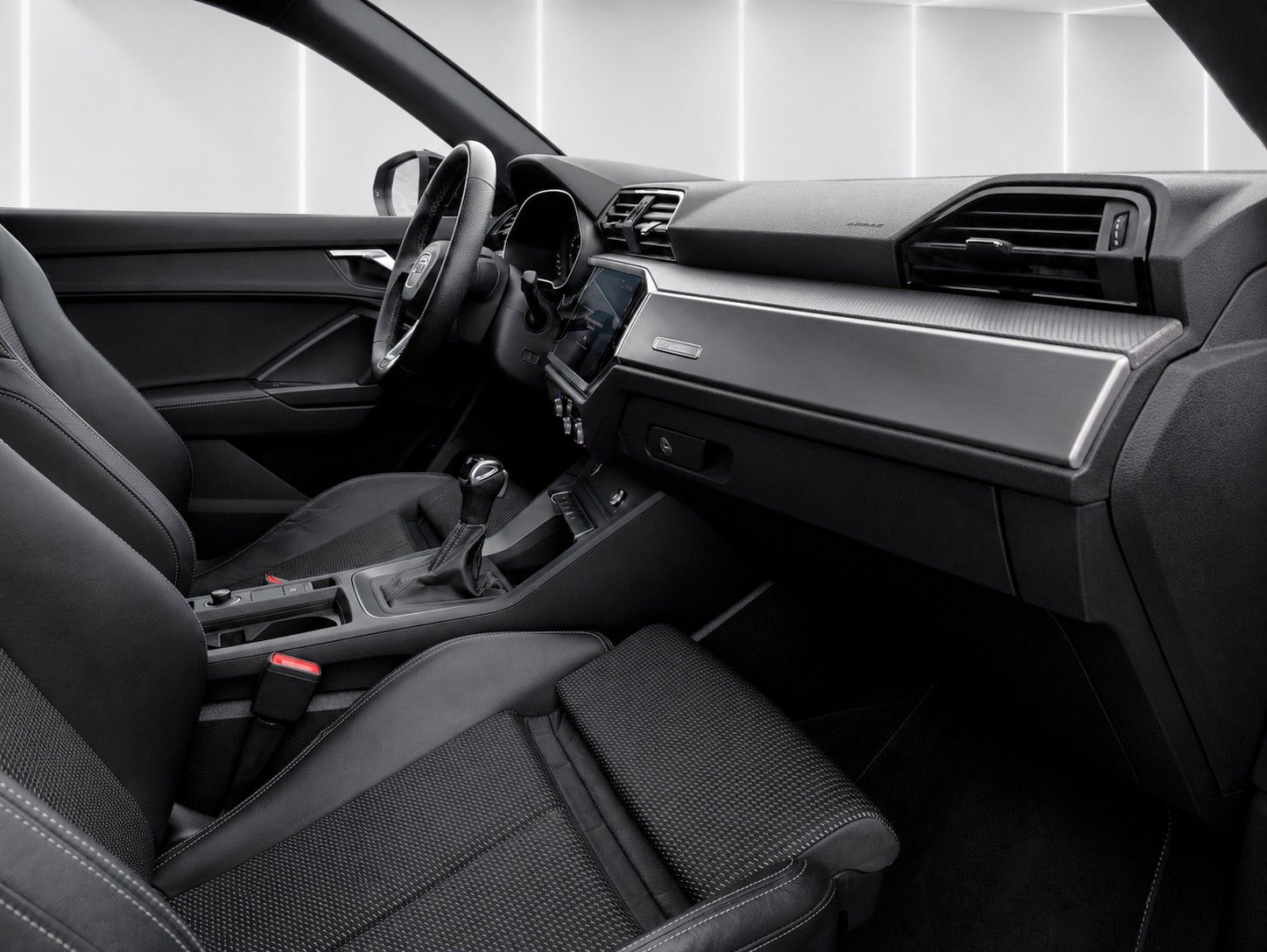 Fahrzeugabbildung Audi Q3 35 TFSI S line *Black-Style*LED*AHK*VIRTUAL* - mit KI generiert/bearbeitet