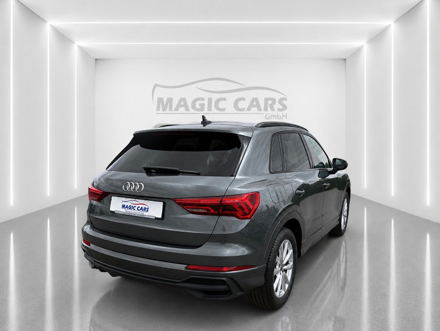 Fahrzeugabbildung Audi Q3 35 TFSI S line *Black-Style*LED*AHK*VIRTUAL* - mit KI generiert/bearbeitet