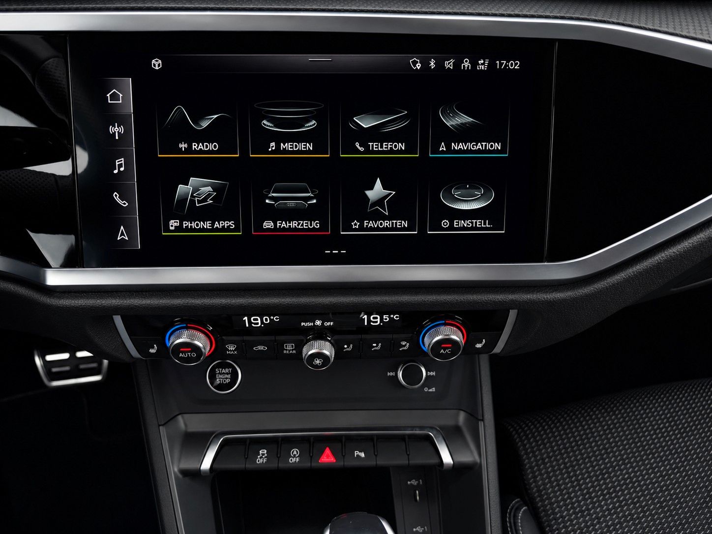 Fahrzeugabbildung Audi Q3 35 TFSI S line *Black-Style*LED*AHK*VIRTUAL* - mit KI generiert/bearbeitet