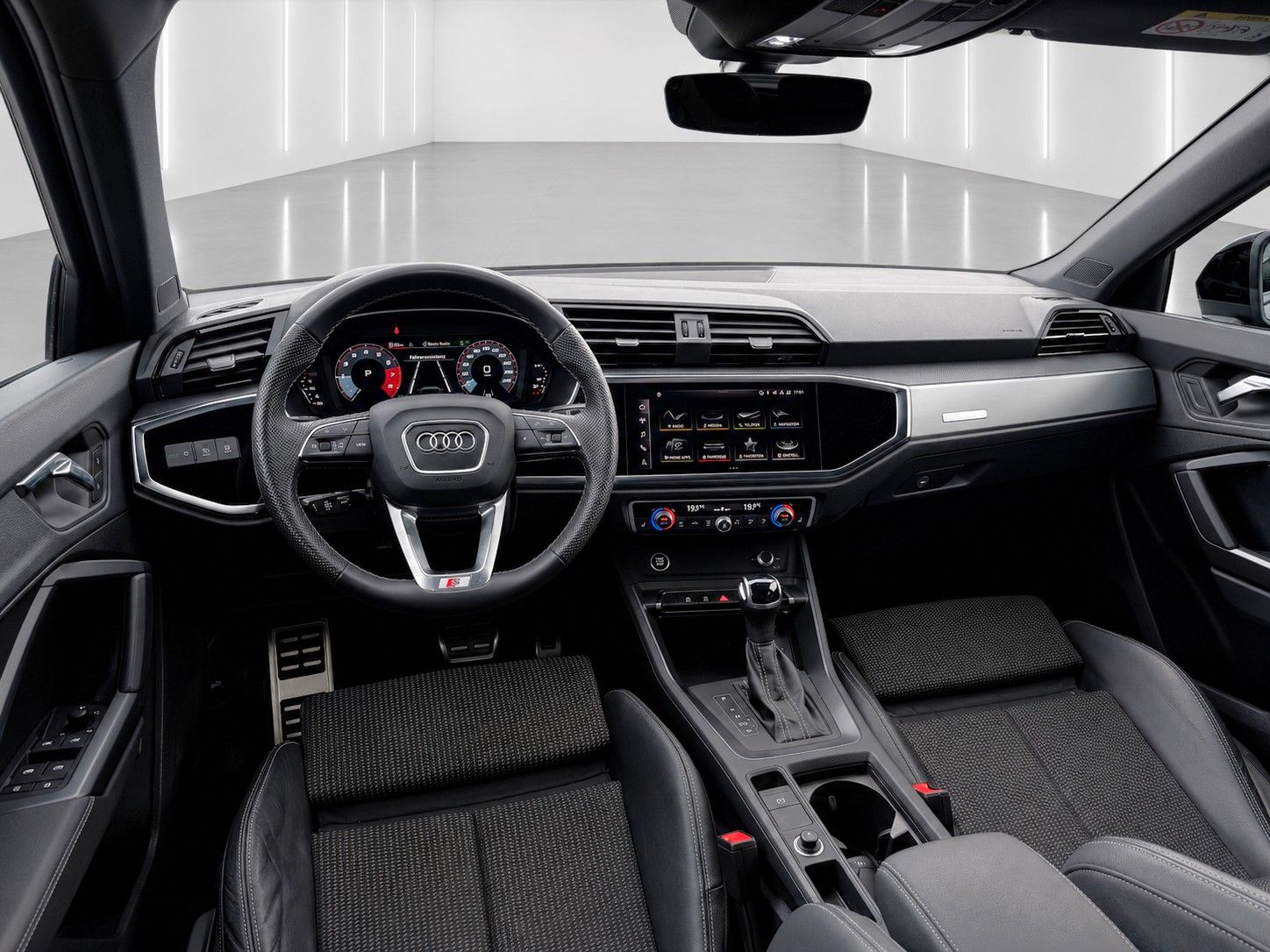 Fahrzeugabbildung Audi Q3 35 TFSI S line *Black-Style*LED*AHK*VIRTUAL* - mit KI generiert/bearbeitet
