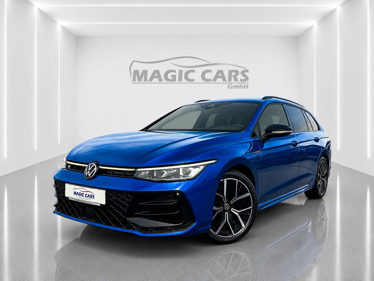 Volkswagen Passat Variant 2.0TSI 4M R-Line Mega-Ausstattung - mit KI generiert/bearbeitet