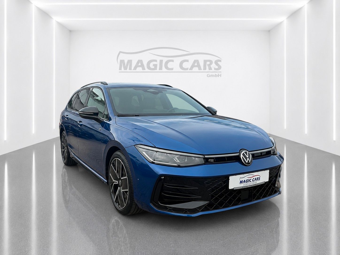 Fahrzeugabbildung Volkswagen Passat Variant 2.0TSI 4M R-Line Mega-Ausstattung - mit KI generiert/bearbeitet