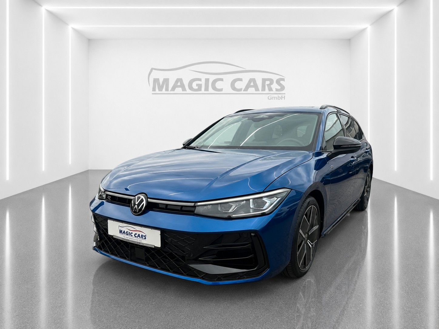 Fahrzeugabbildung Volkswagen Passat Variant 2.0TSI 4M R-Line Mega-Ausstattung - mit KI generiert/bearbeitet