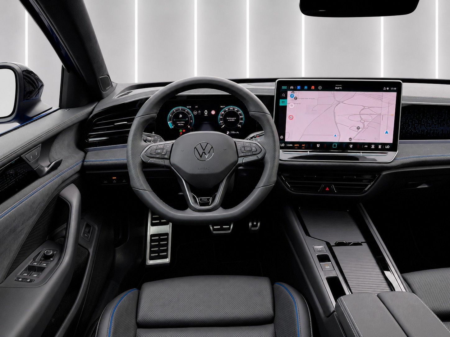Fahrzeugabbildung Volkswagen Passat Variant 2.0TSI 4M R-Line Mega-Ausstattung - mit KI generiert/bearbeitet
