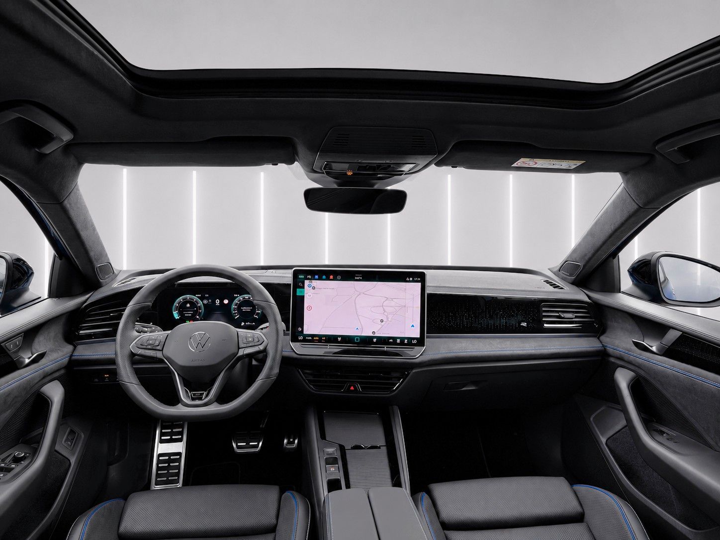 Fahrzeugabbildung Volkswagen Passat Variant 2.0TSI 4M R-Line Mega-Ausstattung - mit KI generiert/bearbeitet