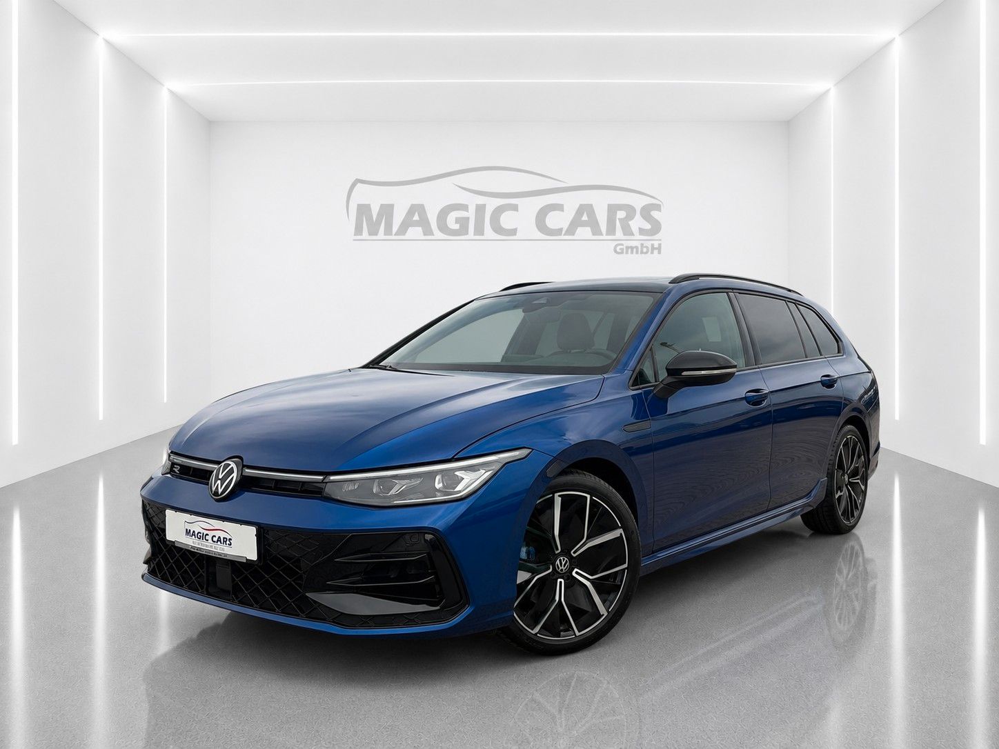 Fahrzeugabbildung Volkswagen Passat Variant 2.0TSI 4M R-Line Mega-Ausstattung - mit KI generiert/bearbeitet